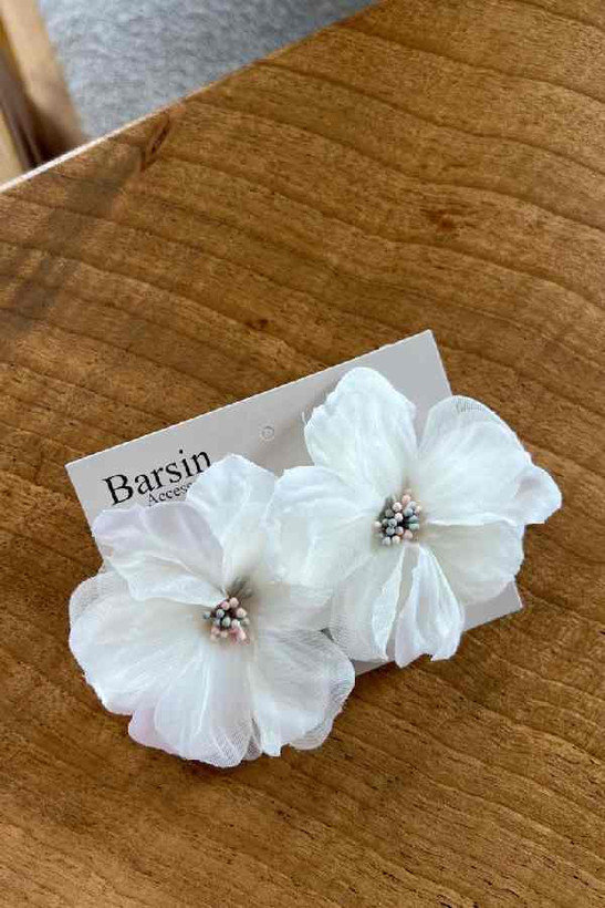 گوشواره زنانه طرح گل جنس پارچه ای